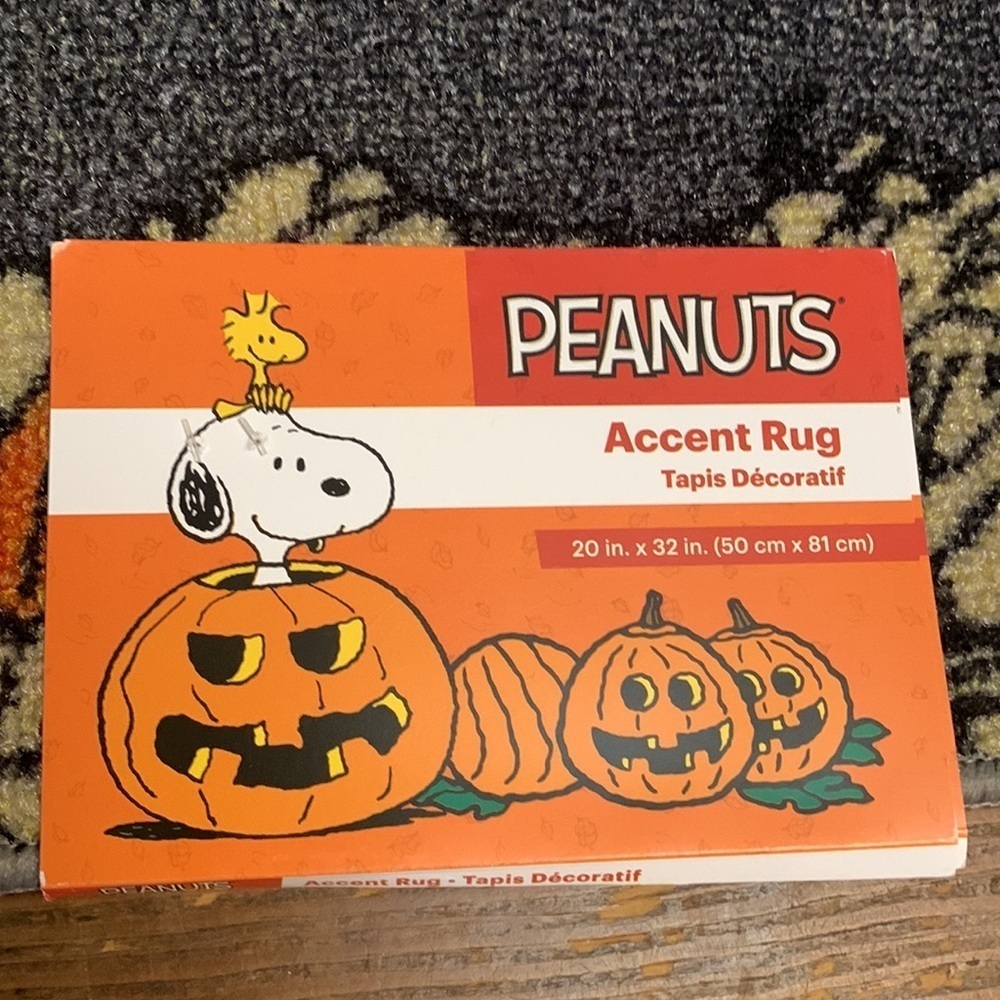Peanuts Snoopy Halloween/Fall Accent Rug - Picture 2 of 3